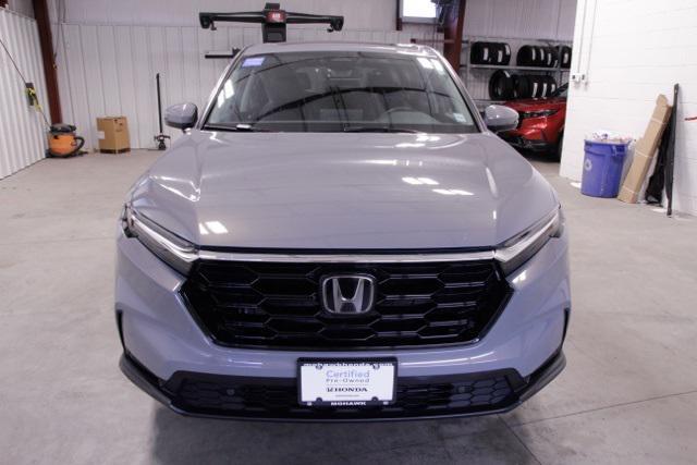 Photo of 2024 Urban Gray Pearl Honda CR-V