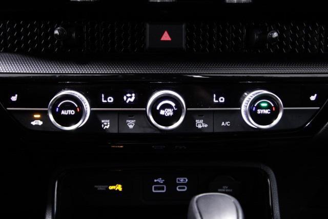 Photo of 2024 Urban Gray Pearl Honda CR-V