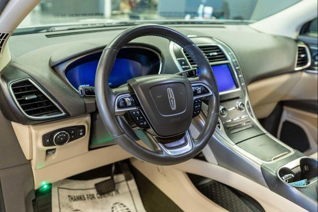 Photo of 2020 Ceramic Pearl Lincoln Nautilus