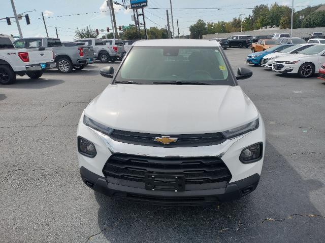 Photo of 2023 Summit White Chevrolet Trailblazer