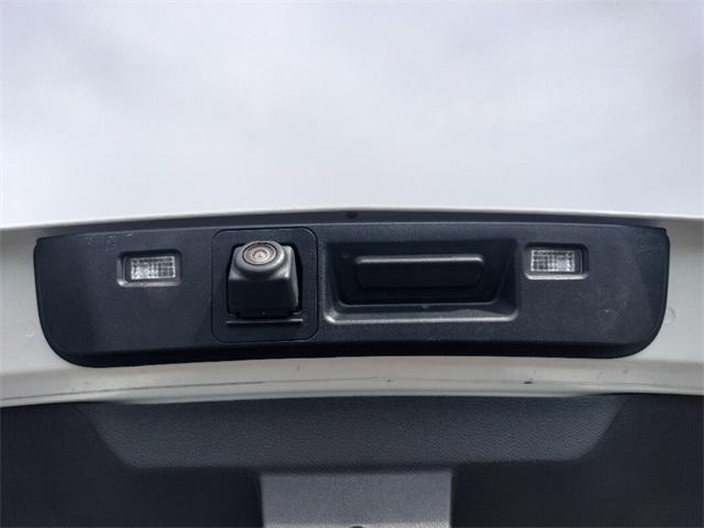 Photo of 2023 Summit White Chevrolet Trailblazer