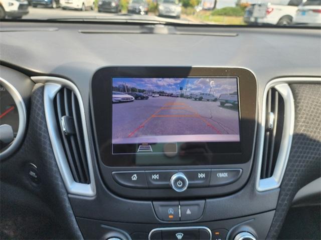 Photo of 2024 Mineral Gray Metallic Chevrolet Malibu