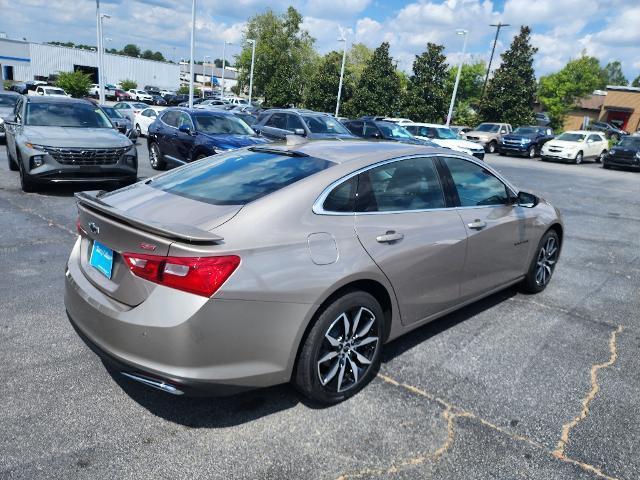 Photo of 2024 Mineral Gray Metallic Chevrolet Malibu