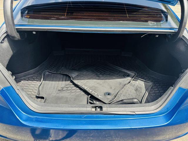 Photo of 2018 BLUE Toyota Camry