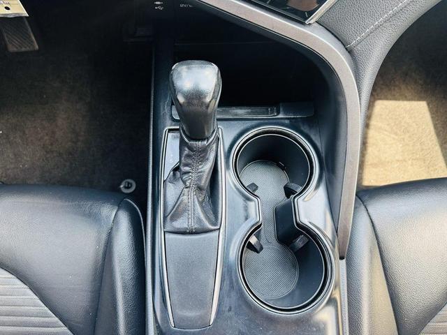 Photo of 2018 BLUE Toyota Camry