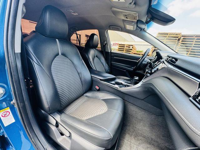 Photo of 2018 BLUE Toyota Camry