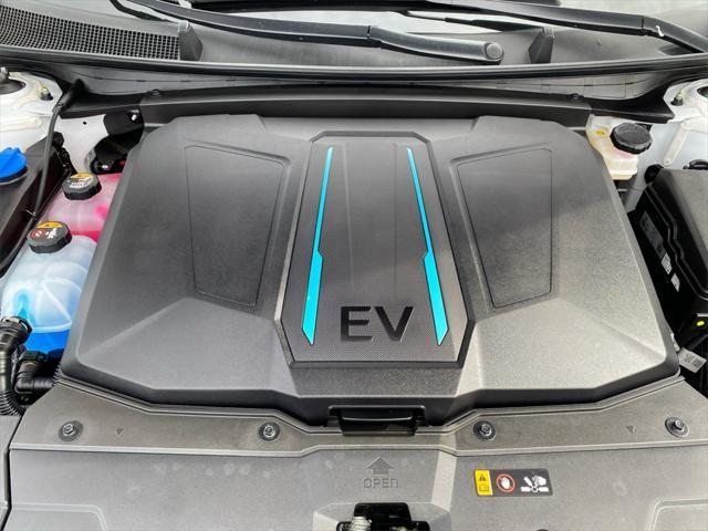 Photo of 2024 Atlas White Hyundai IONIQ 5