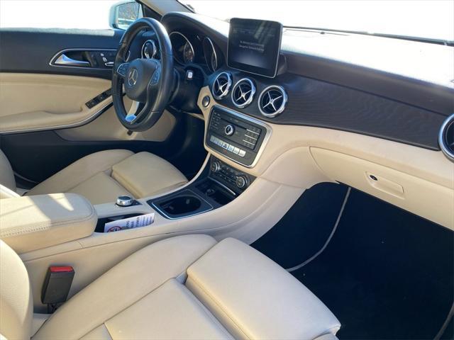 Photo of 2020 Polar White Mercedes-Benz GLA 250