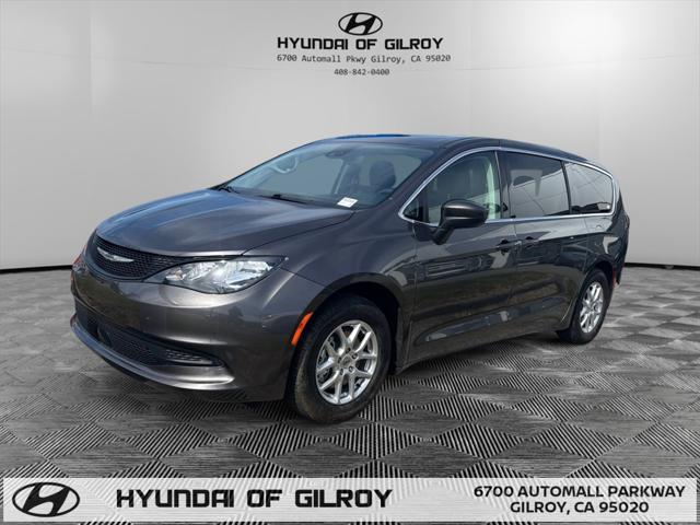 2023 Chrysler Voyager