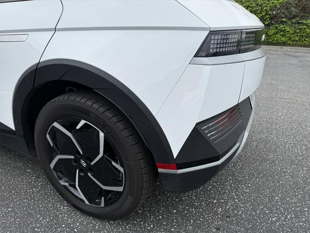 Photo of 2024 Atlas White Hyundai IONIQ 5
