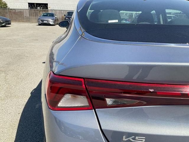 Photo of 2023 Everlasting Silver Kia K5