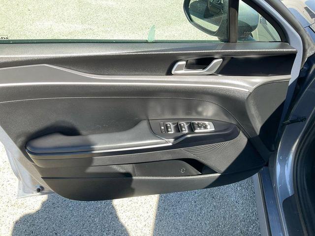 Photo of 2023 Everlasting Silver Kia K5