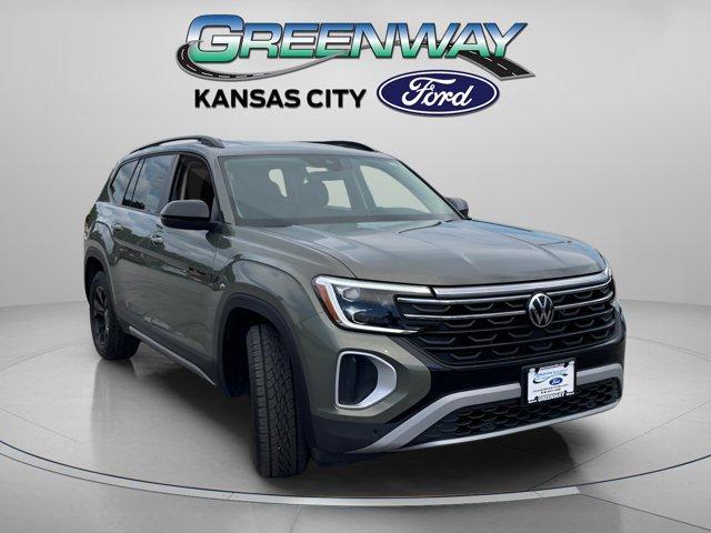 Photo of 2024 Avocado Green Volkswagen Atlas