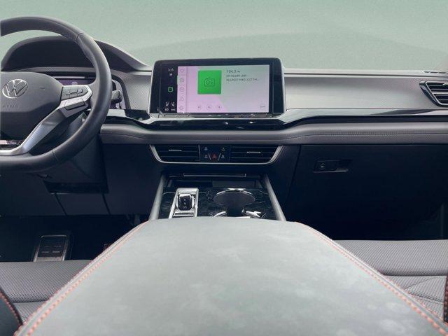 Photo of 2024 Avocado Green Volkswagen Atlas