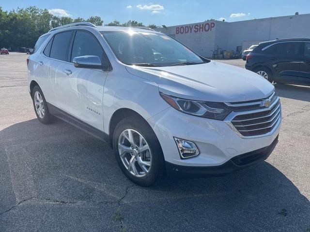 Photo of 2021 Iridescent Pearl Tricoat Chevrolet Equinox