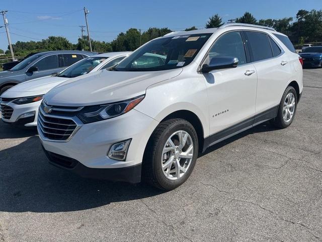 Photo of 2021 Iridescent Pearl Tricoat Chevrolet Equinox