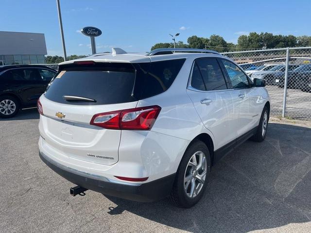 Photo of 2021 Iridescent Pearl Tricoat Chevrolet Equinox