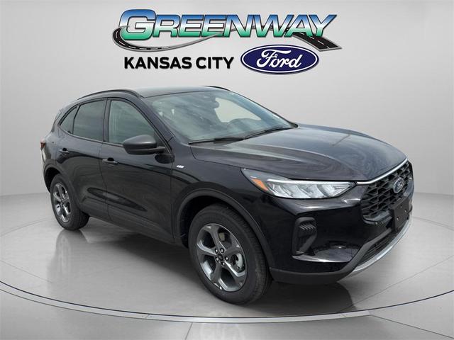 Photo of 2025 Agate Black Metallic Ford Escape