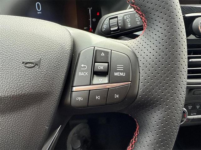 Photo of 2025 Agate Black Metallic Ford Escape
