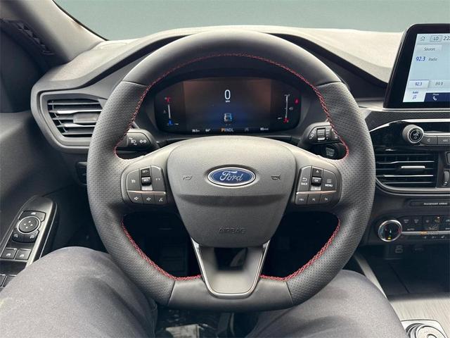 Photo of 2025 Agate Black Metallic Ford Escape