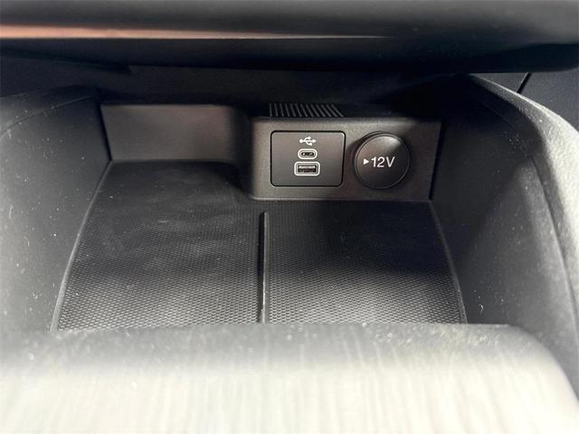 Photo of 2025 Agate Black Metallic Ford Escape