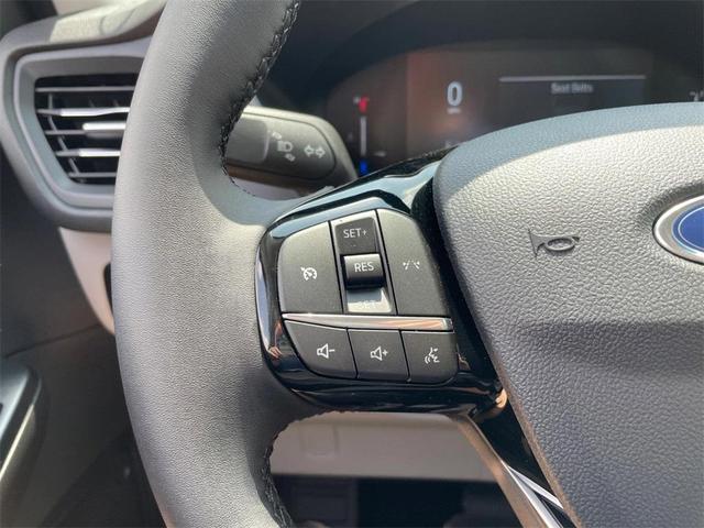 Photo of 2025 Space Silver Ford Escape