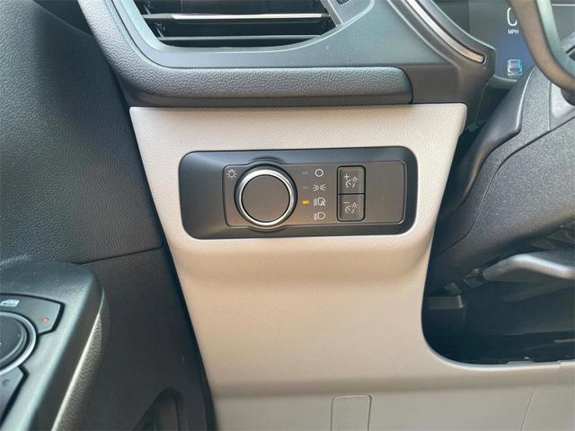 Photo of 2025 Space Silver Ford Escape
