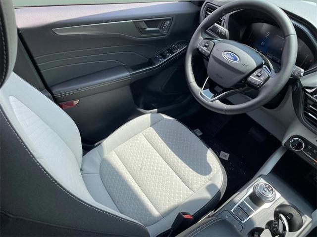 Photo of 2025 Space Silver Ford Escape