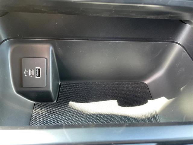 Photo of 2025 Oxford White Ford F-150
