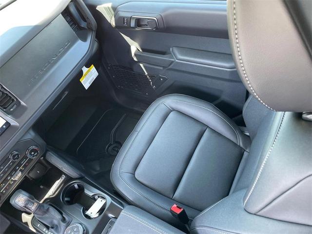 Photo of 2025 Azure Gray Metallic Ford Bronco