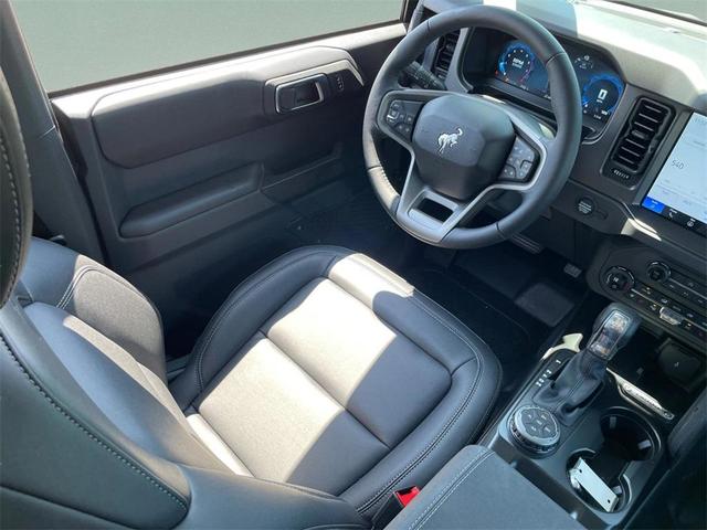 Photo of 2025 Azure Gray Metallic Ford Bronco