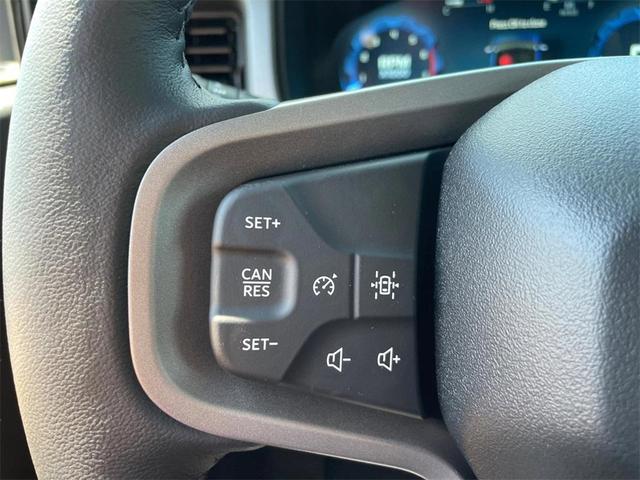 Photo of 2025 Azure Gray Metallic Ford Bronco