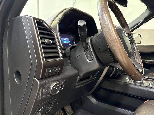 Photo of 2021 Star White Metallic Tri-Coat Ford Expedition Max
