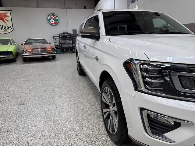 Photo of 2021 Star White Metallic Tri-Coat Ford Expedition Max
