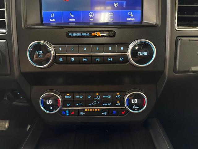 Photo of 2021 Star White Metallic Tri-Coat Ford Expedition Max