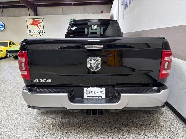 Photo of 2020 Diamond Black Crystal Pearlcoat RAM 3500