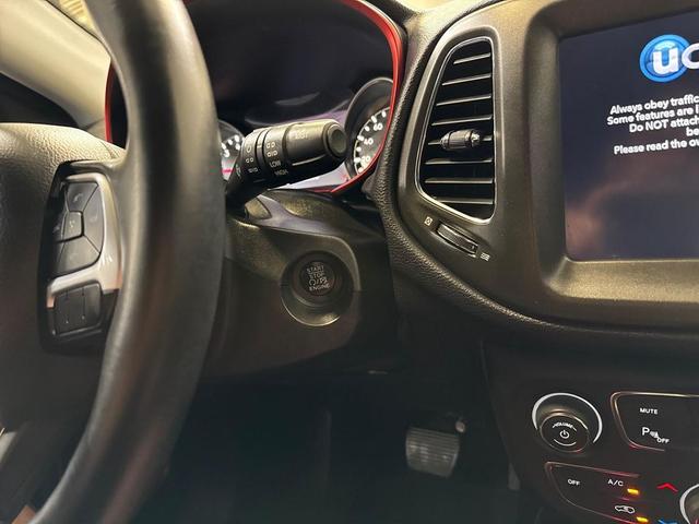 Photo of 2017 Diamond Black Crystal Pearlcoat Jeep New Compass
