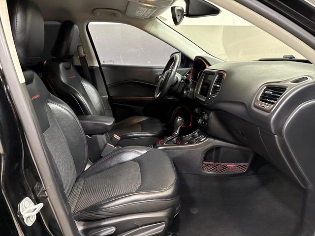 Photo of 2017 Diamond Black Crystal Pearlcoat Jeep New Compass