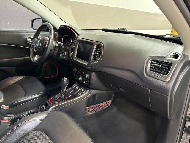 Photo of 2017 Diamond Black Crystal Pearlcoat Jeep New Compass