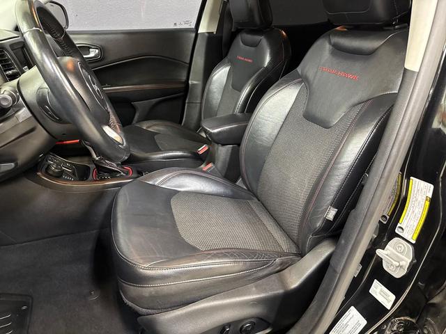 Photo of 2017 Diamond Black Crystal Pearlcoat Jeep New Compass