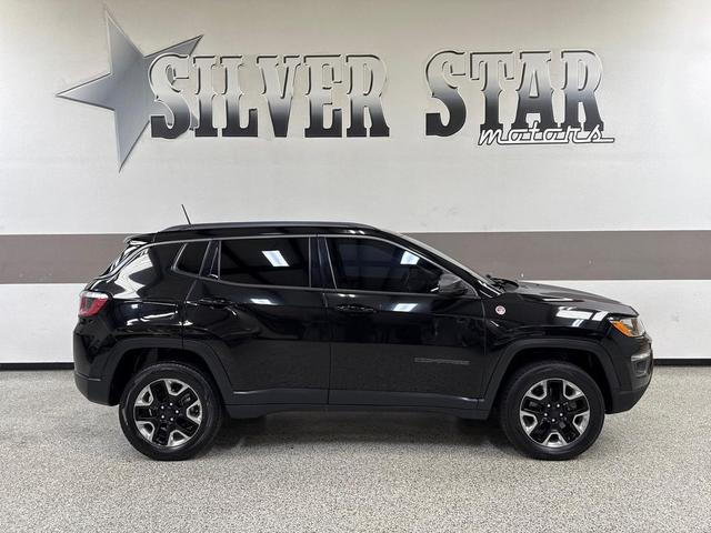 Photo of 2017 Diamond Black Crystal Pearlcoat Jeep New Compass