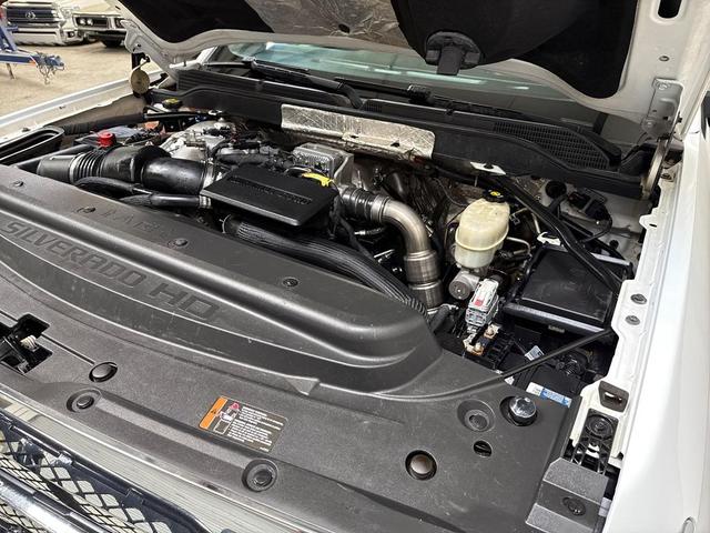 Photo of 2017 Summit White Chevrolet Silverado 2500
