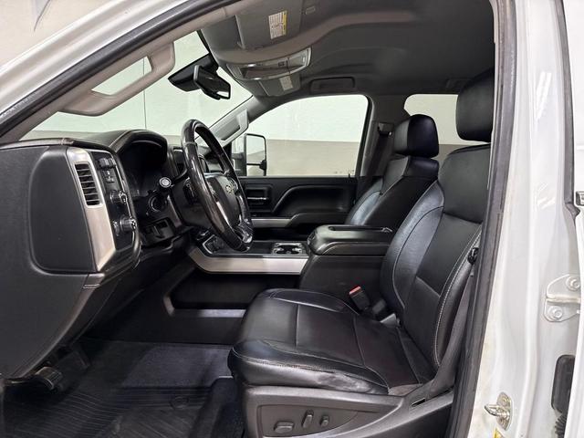Photo of 2017 Summit White Chevrolet Silverado 2500