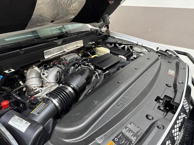 Photo of 2017 Summit White Chevrolet Silverado 2500