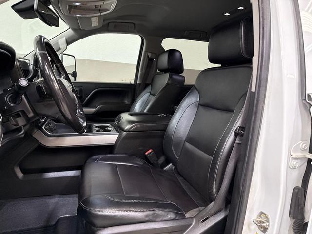 Photo of 2017 Summit White Chevrolet Silverado 2500