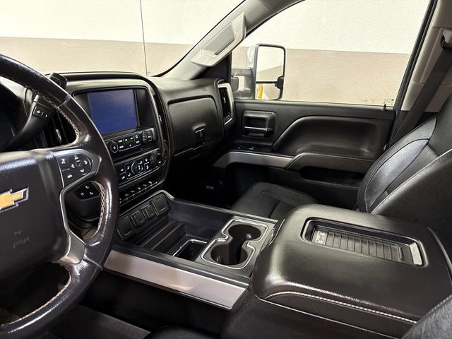 Photo of 2017 Summit White Chevrolet Silverado 2500