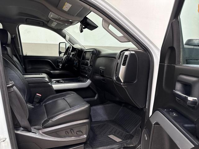 Photo of 2017 Summit White Chevrolet Silverado 2500