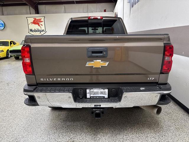 Photo of 2015 Brownstone Metallic Chevrolet Silverado 2500