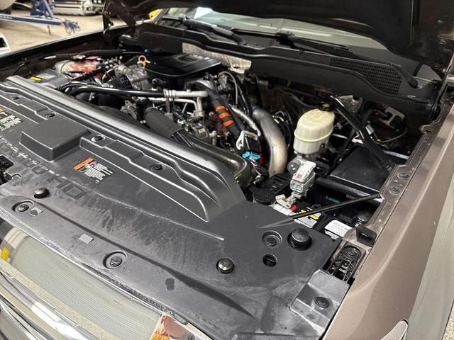 Photo of 2015 Brownstone Metallic Chevrolet Silverado 2500