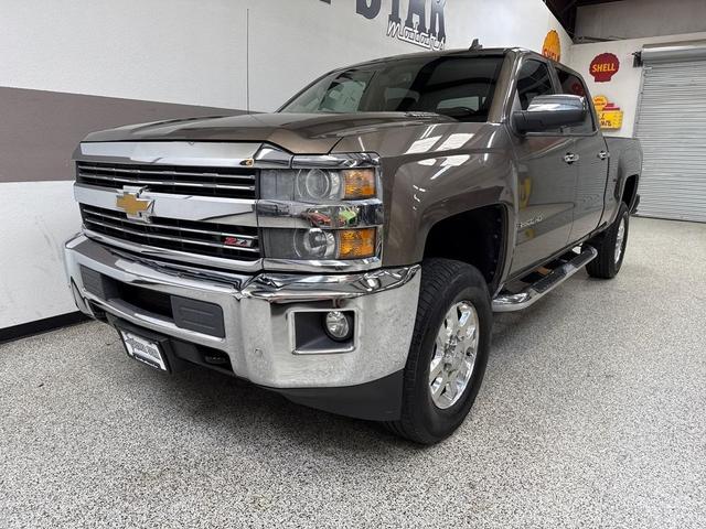 Photo of 2015 Brownstone Metallic Chevrolet Silverado 2500